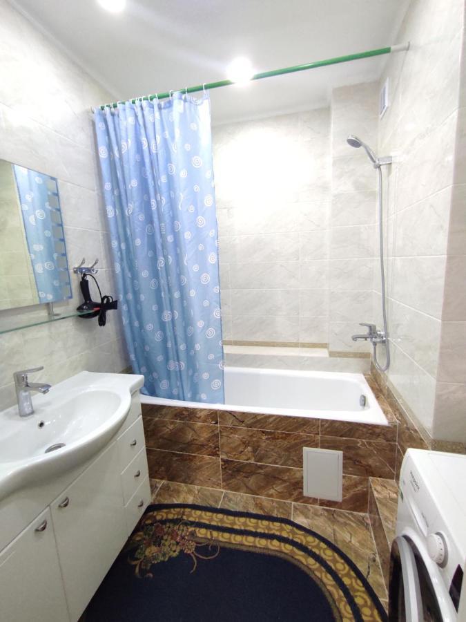 Prestigious Apartment In Bișkek Exterior foto