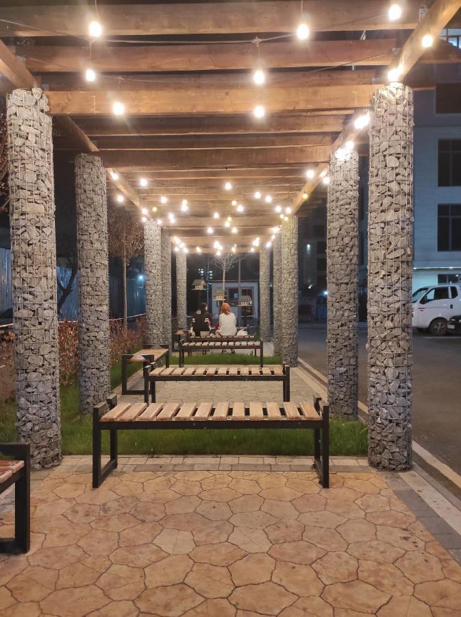Prestigious Apartment In Bișkek Exterior foto